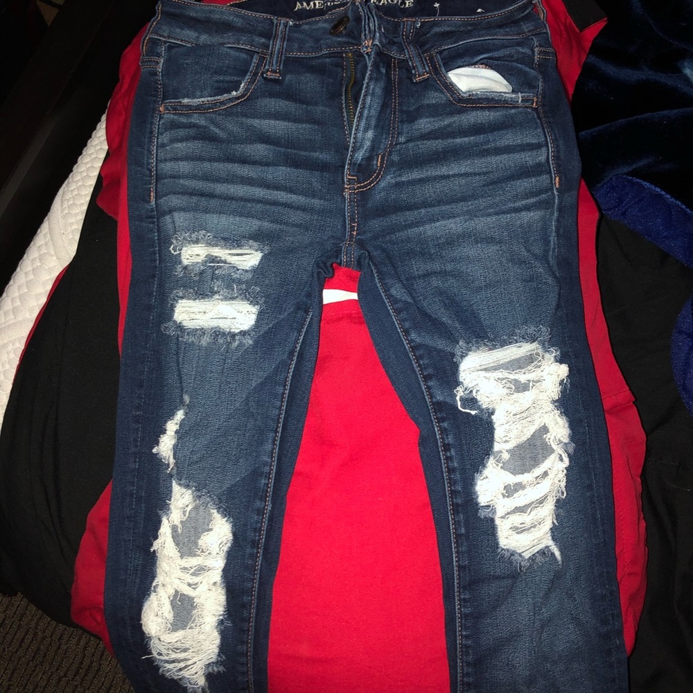 American eagle ripped jeans